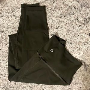 Lululemon wunder train size 4